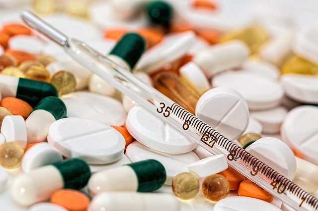 ¿Cómo impacta la calificación del personal en la industria farmacéutica?
